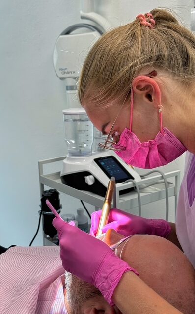 Zákroky v Delos Dental 2